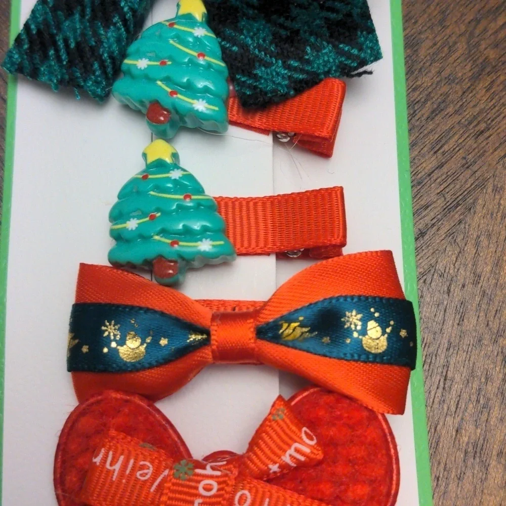 Hair Bow Set - Green and Red Reindeer and Christmas Trees 5 Clips